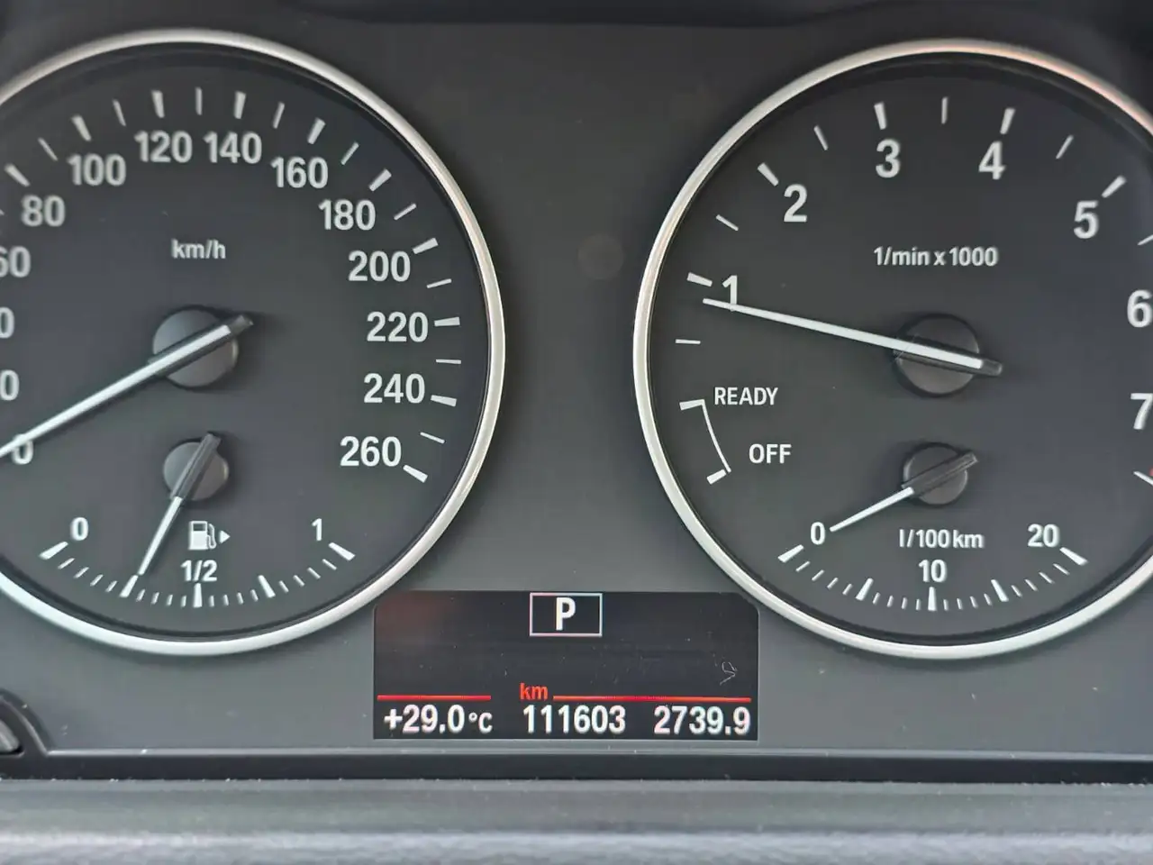 BMW X1 снимка BMW X1