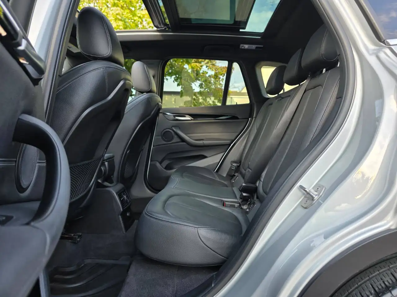 BMW X1 снимка BMW X1