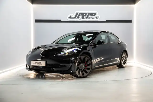 Tesla Model 3 Long-Range Dual Motor Performance AWD