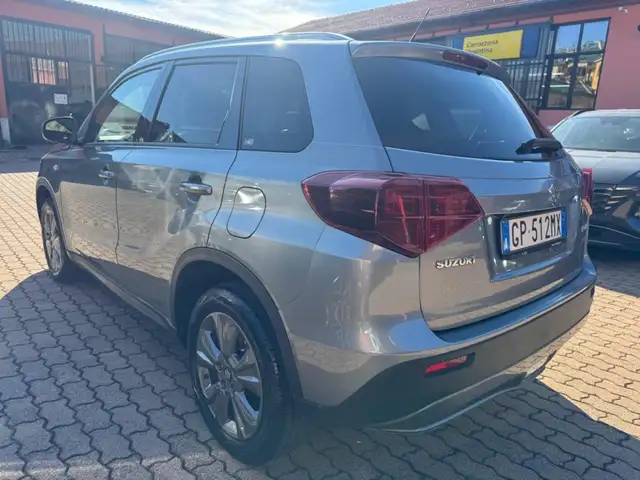 Suzuki Vitara view 7