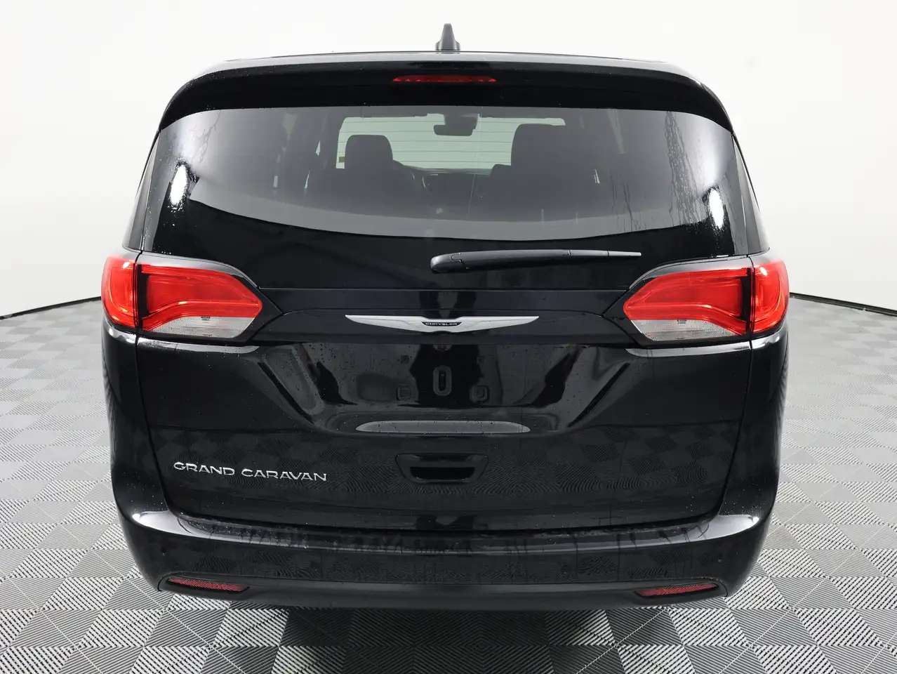 Chrysler Grand Caravan снимка Chrysler Grand Caravan