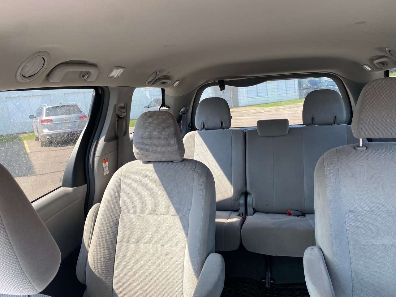 2015 Toyota Sienna 5dr 7-Pass FWD — снимка 1