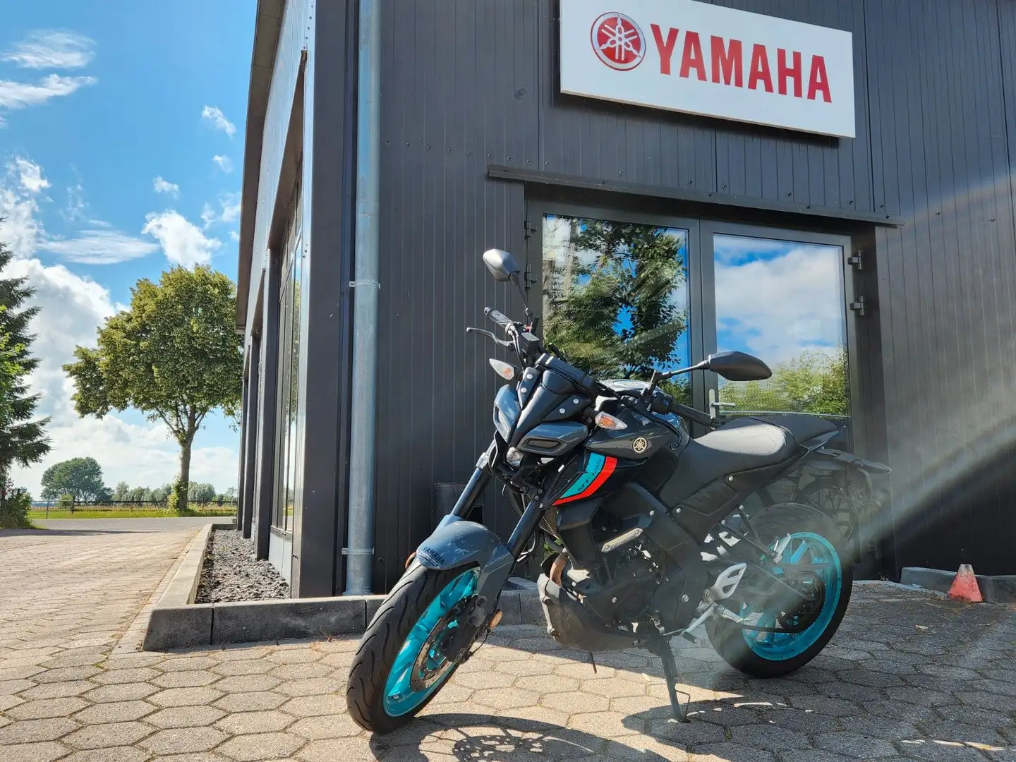 Yamaha MT-125 Grau - 1