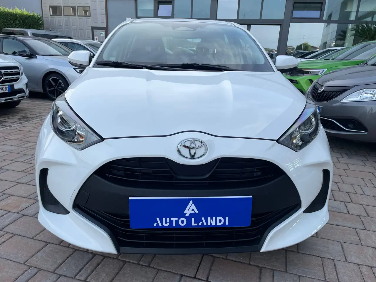 Toyota Yaris 1.5h Trend, миниатюра 3