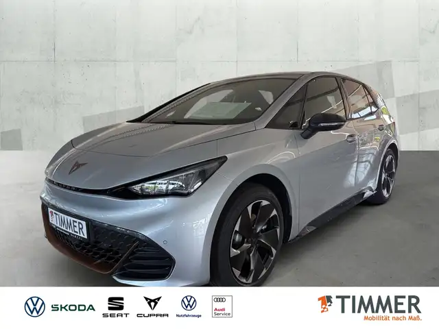 CUPRA Born Born e-BOOST 204PS 63kWh+LED+ACC+CARPLAY+SHZ+19"