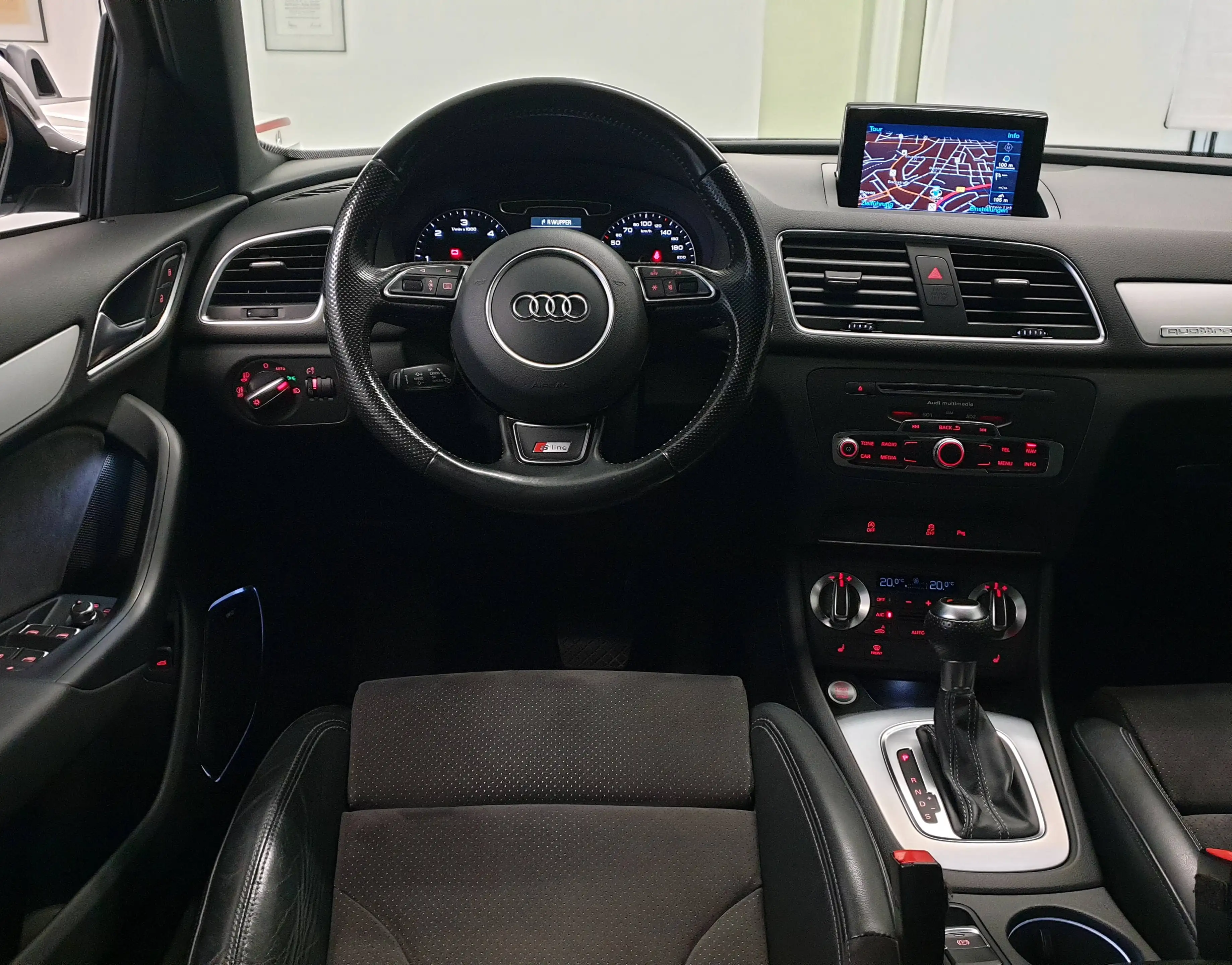 Audi Q3 Q3 2.0 TDI Quattro S Tronic S Line Competition BOSE NAVI AHK — photo 7