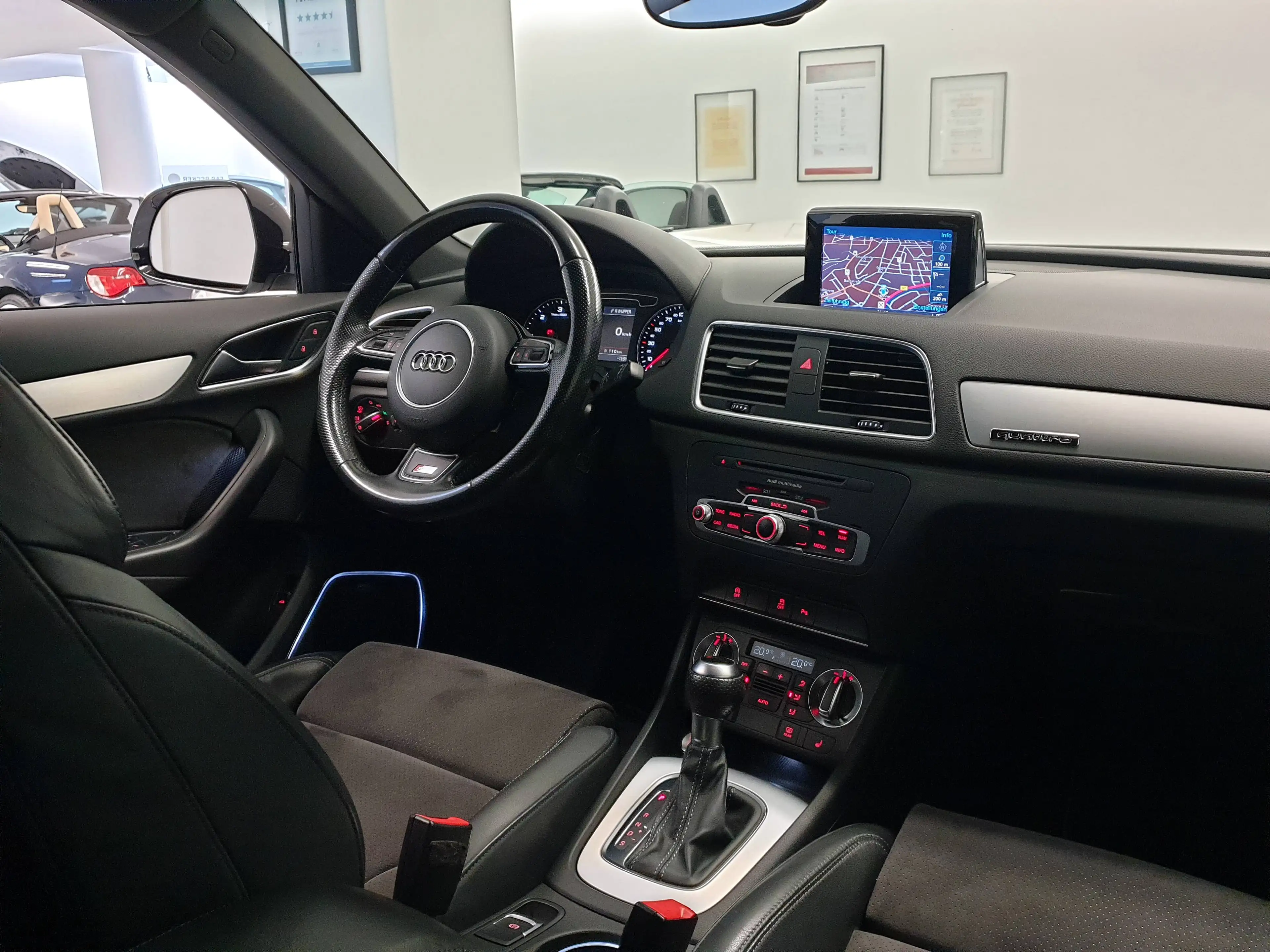 Audi Q3 Q3 2.0 TDI Quattro S Tronic S Line Competition BOSE NAVI AHK — photo 8