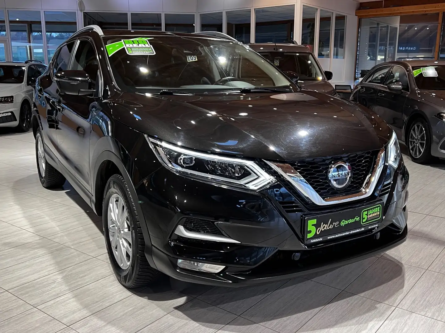 Nissan Qashqai 1.3 DIG-T N-Connecta Navi+Pano+SD+SHZ+LM Negro - 2