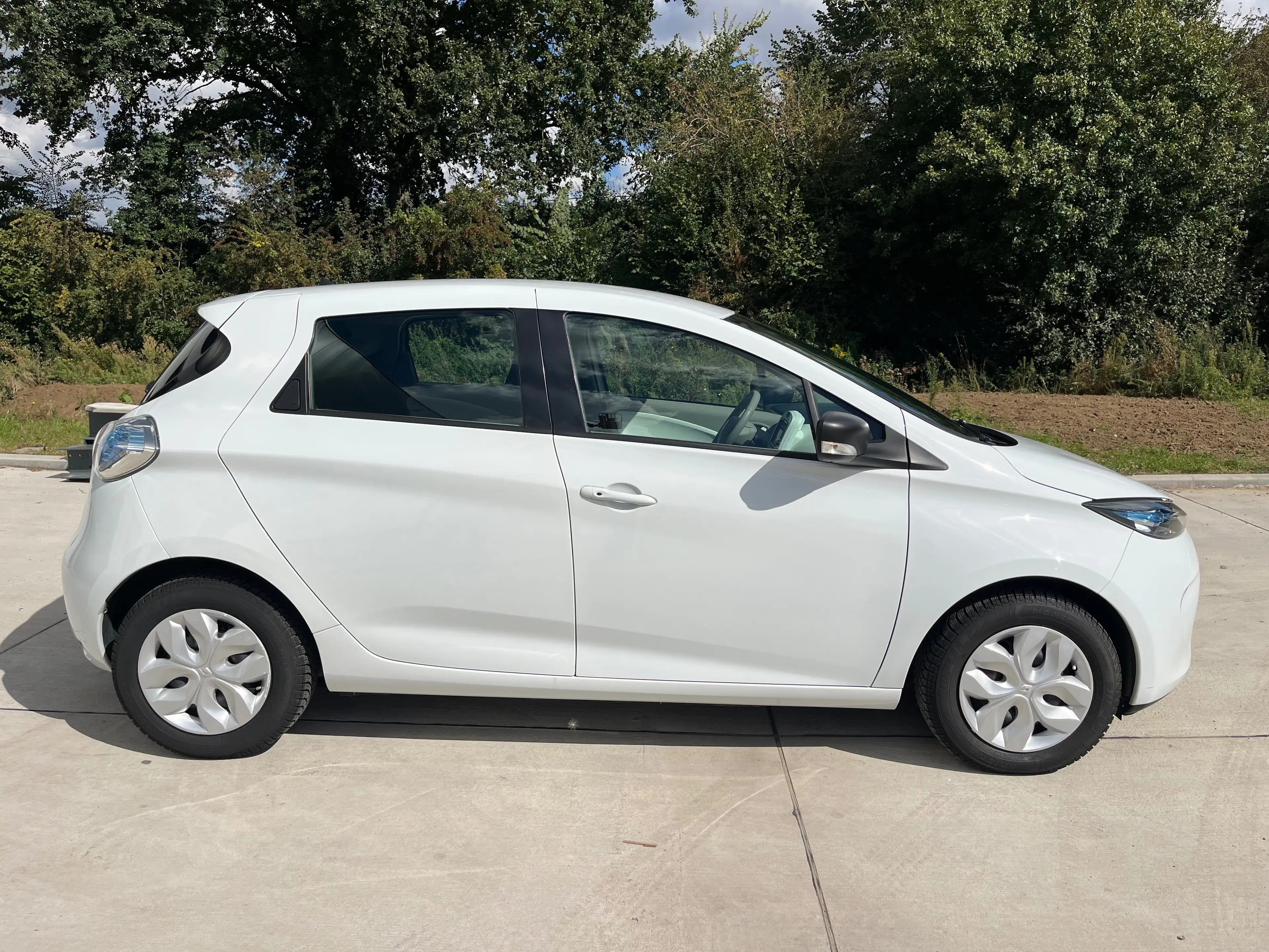 Renault ZOE Zoe 40 kWh Limited — photo 12