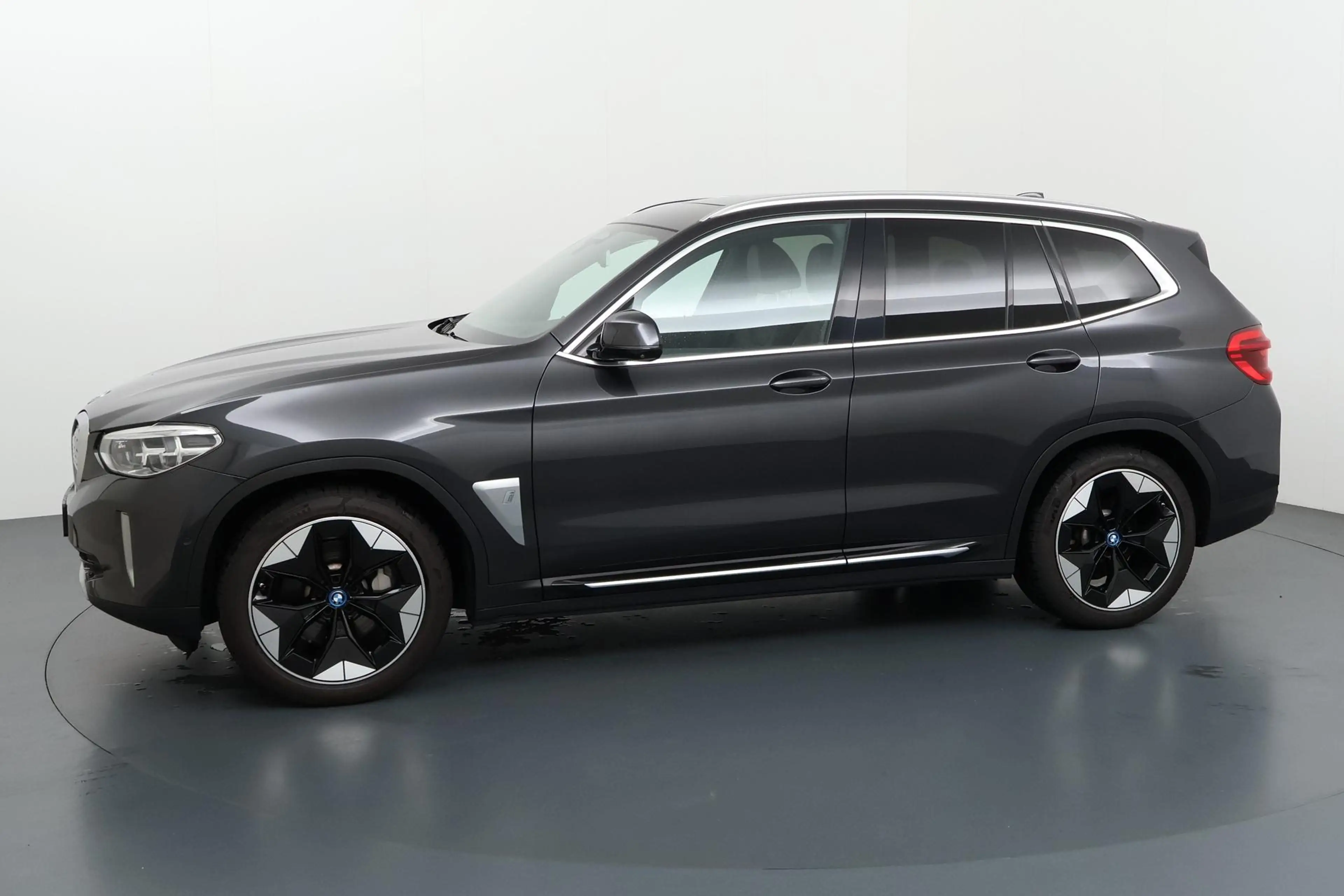 BMW iX3 High Executive 80 kWh – kracht en luxe in balans — photo 15