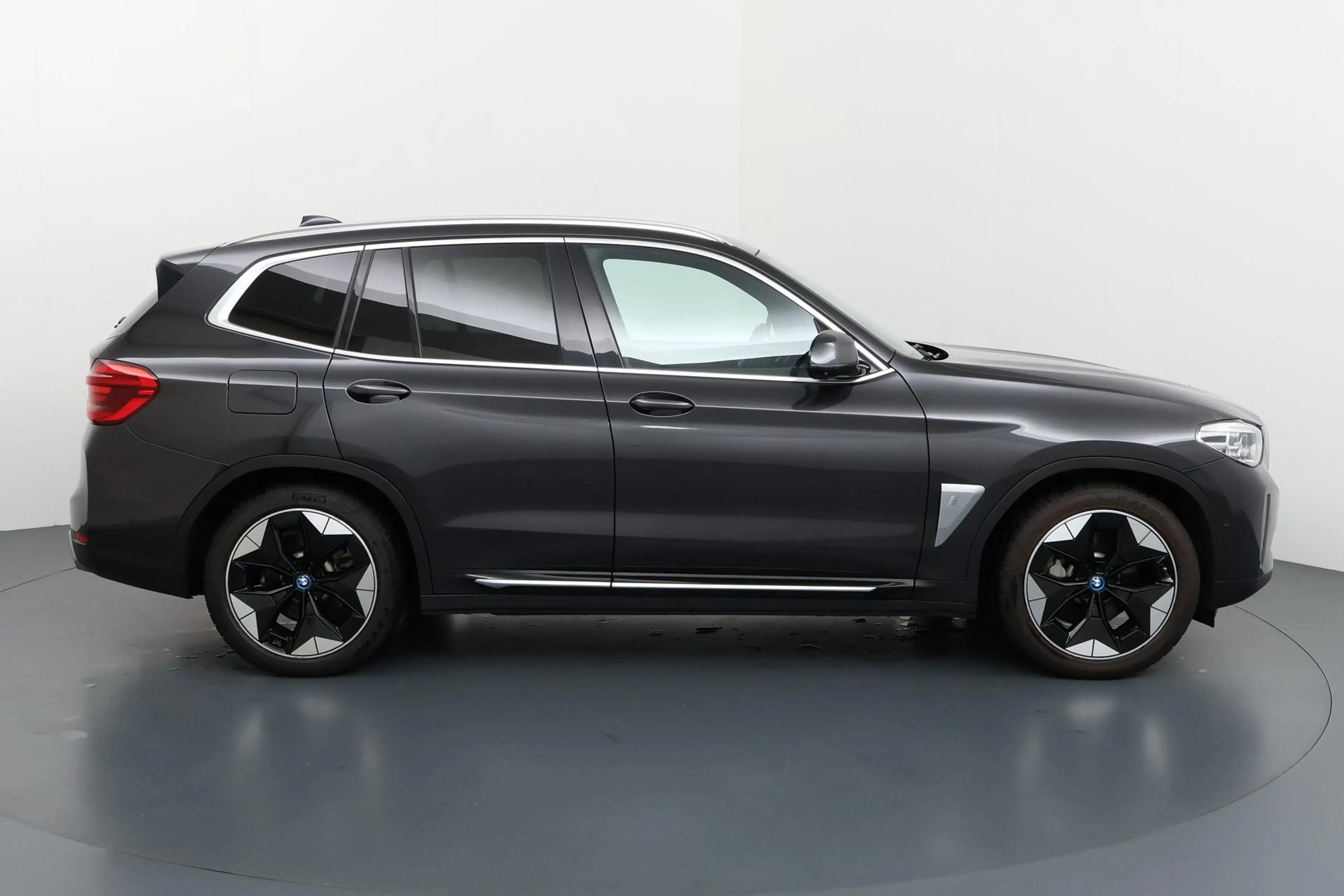 BMW iX3 High Executive 80 kWh – kracht en luxe in balans — photo 6