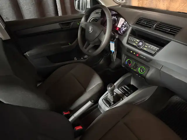 Skoda Fabia view 30