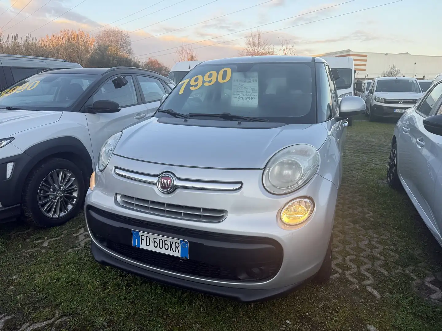 Fiat 500L 1.6 Multijet 120cv Business LEAVING Gris - 2