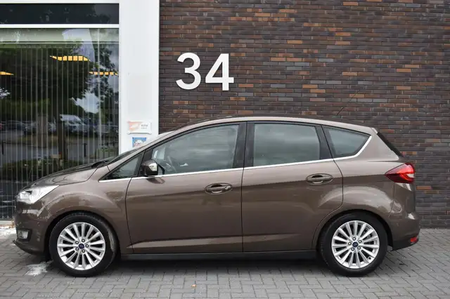 Ford C-Max view 12