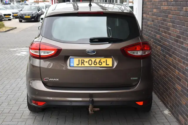 Ford C-Max view 13