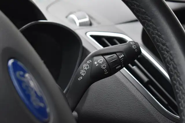 Ford C-Max view 23