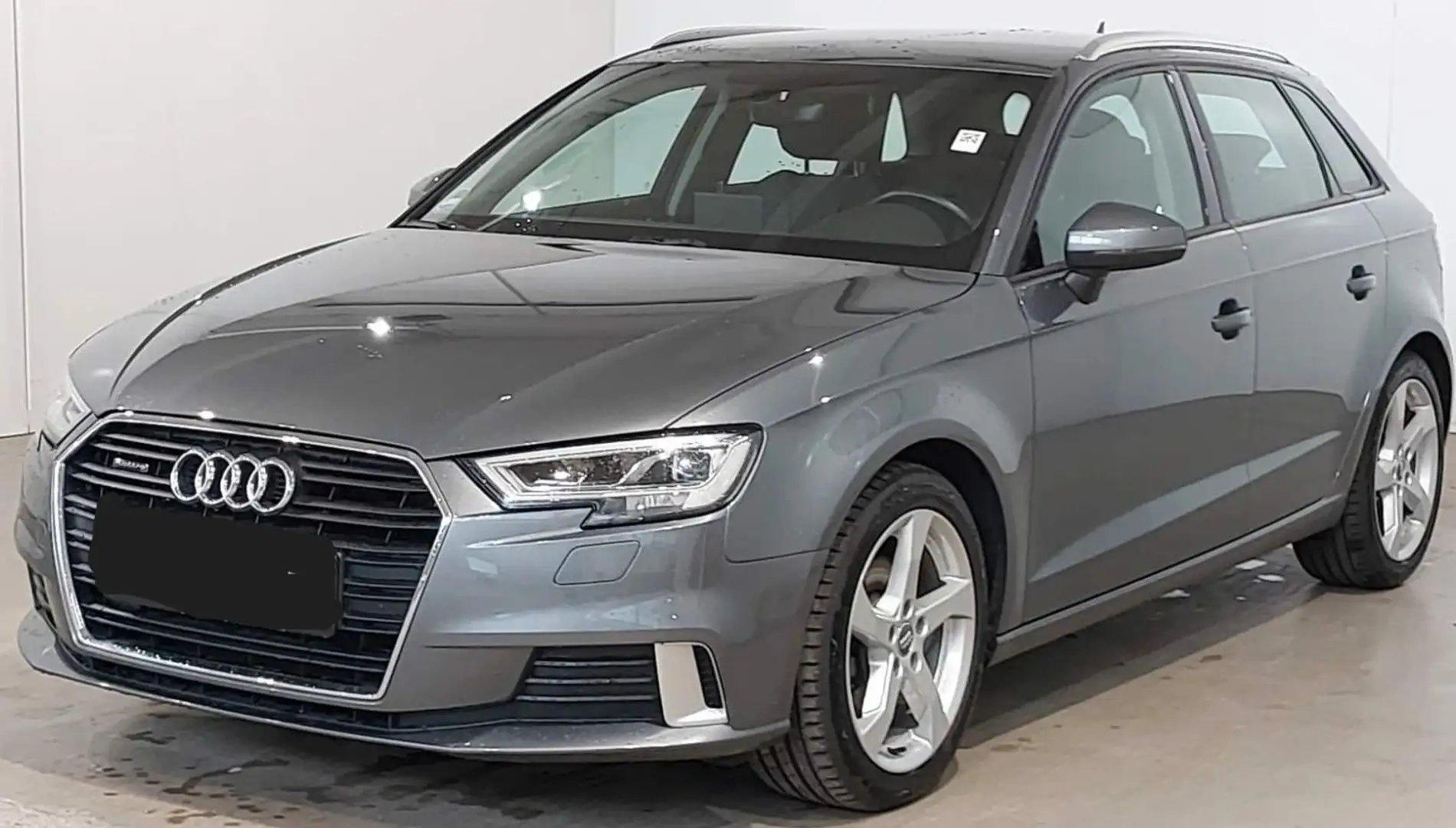 Audi A3 Sportback Quattro Sport Navigation LED Grau - 1