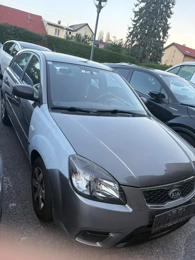 Kia Rio 1,3 Basic - 2