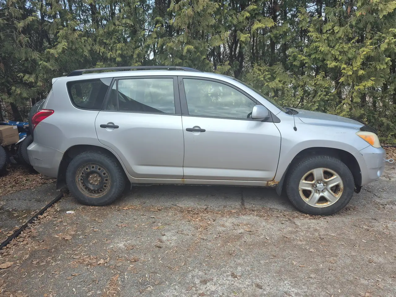 Toyota RAV 4 снимка Toyota RAV 4