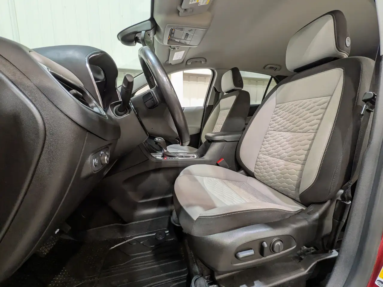 Chevrolet Equinox снимка Chevrolet Equinox