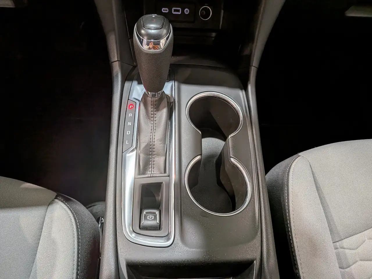 Chevrolet Equinox снимка Chevrolet Equinox