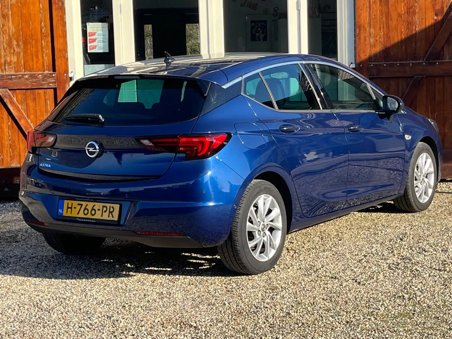 Opel Astra 1.2 Elegance MET NIEUWE MOTOR Blau - 2