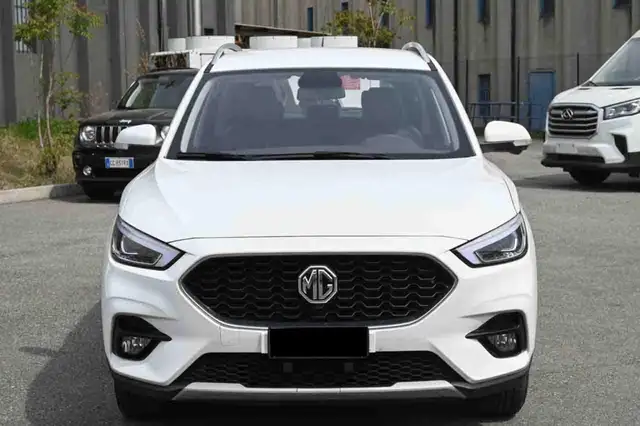 MG ZS view 2