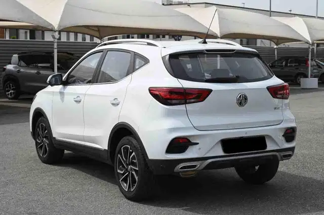 MG ZS view 7