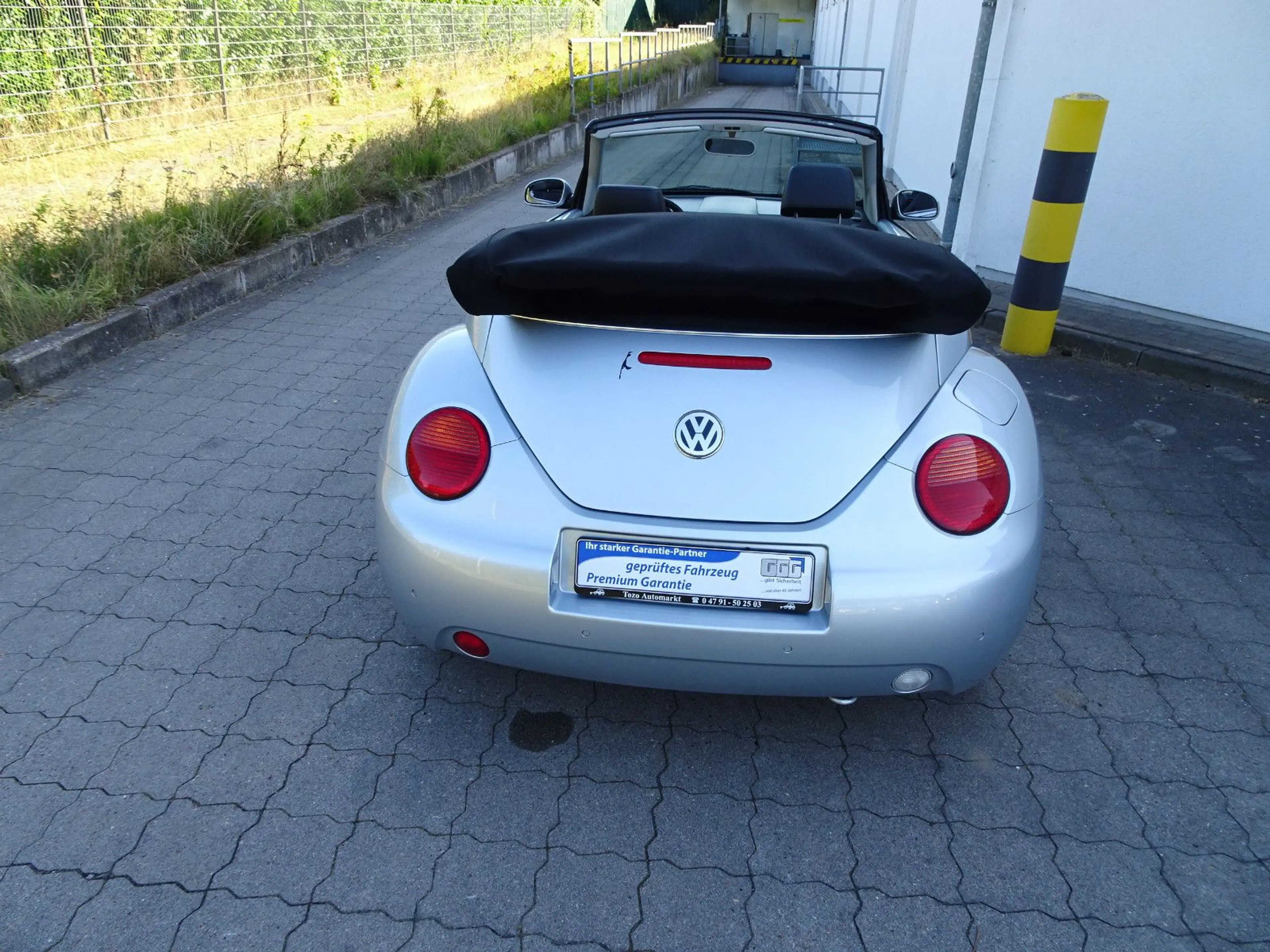 Volkswagen New Beetle 1.4 Cabriolet / Sitzheizgung / — photo 9