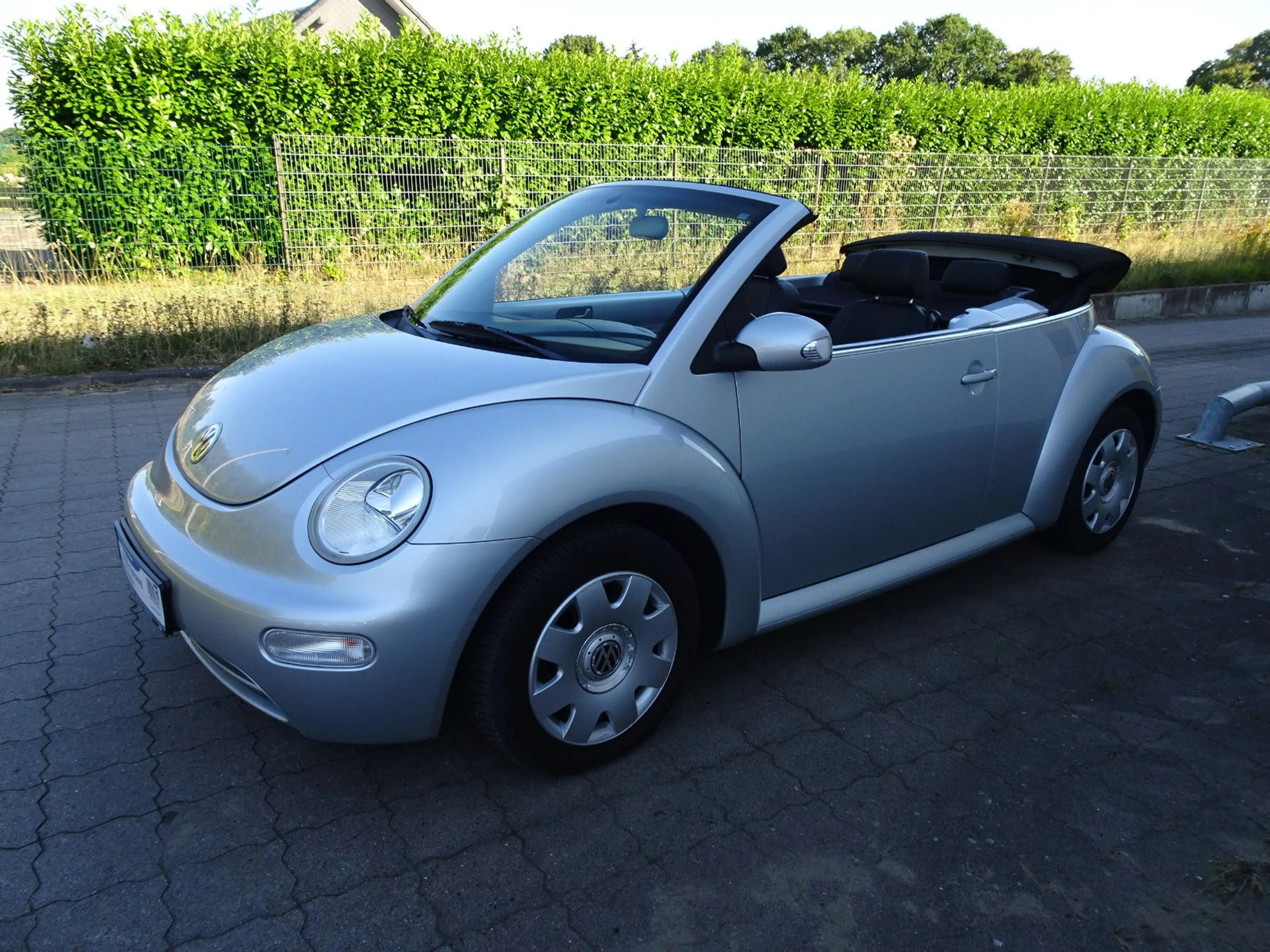 Volkswagen New Beetle 1.4 Cabriolet / Sitzheizgung / — photo 7