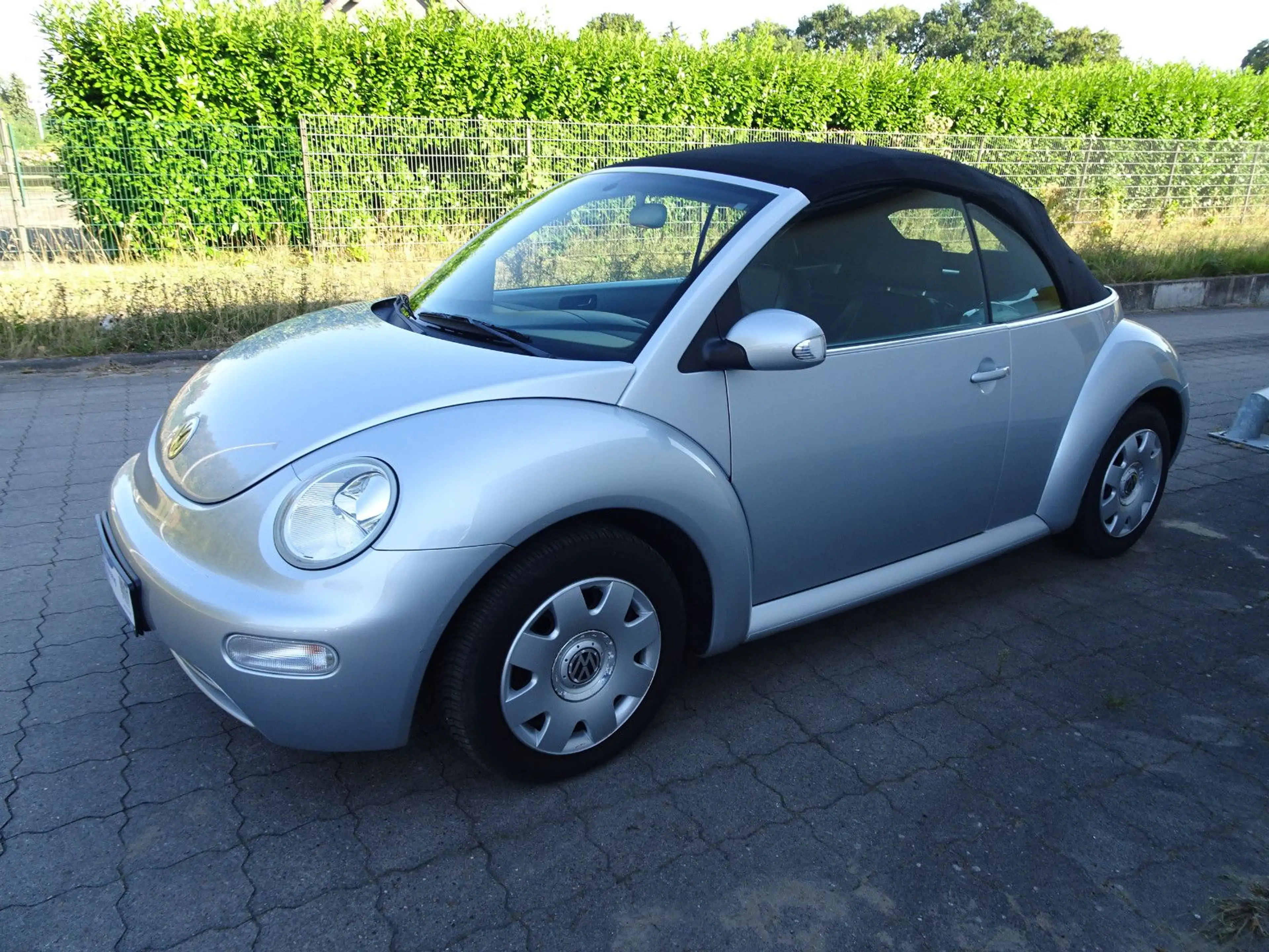 Volkswagen New Beetle 1.4 Cabriolet / Sitzheizgung /