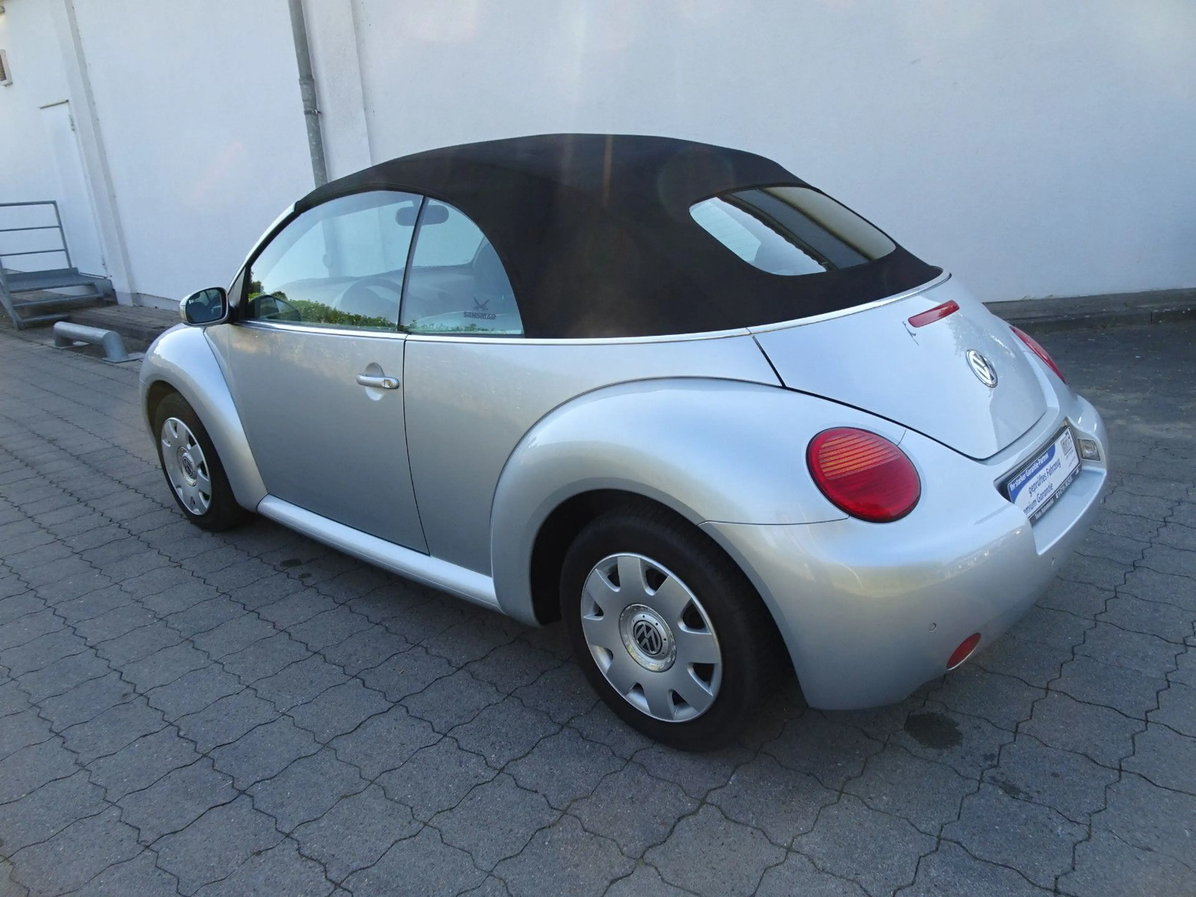 Volkswagen New Beetle 1.4 Cabriolet / Sitzheizgung / — photo 2
