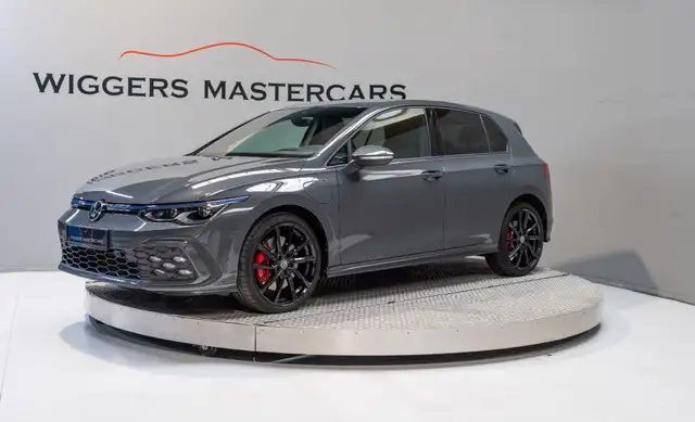 Volkswagen Golf GTE GTE 245 PK Hybrid, Keyless, 18 Inch, Sportstoelen,