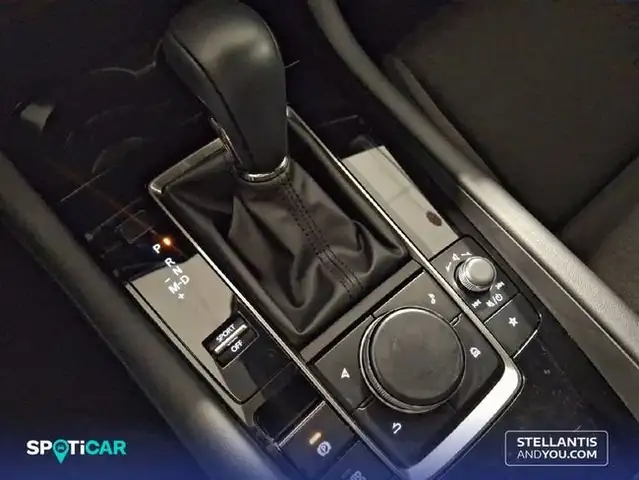 Mazda Mazda3 view 15