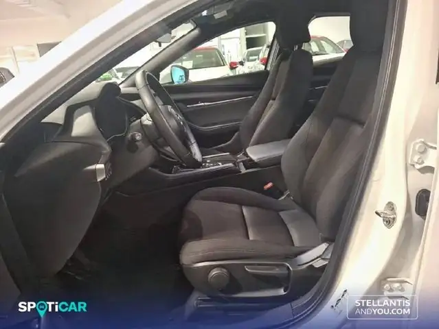 Mazda Mazda3 view 9