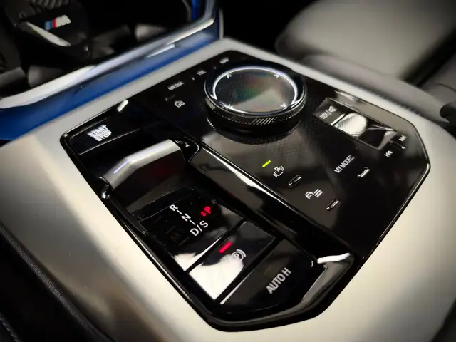 BMW X3 view 16