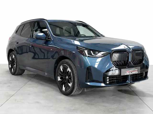 BMW X3 view 6