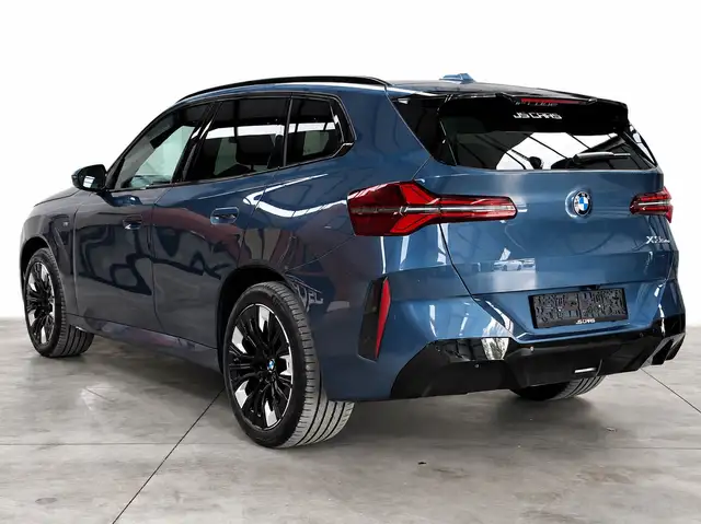 BMW X3 view 7