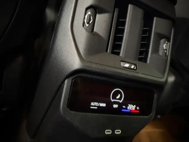 BMW X3 view 22