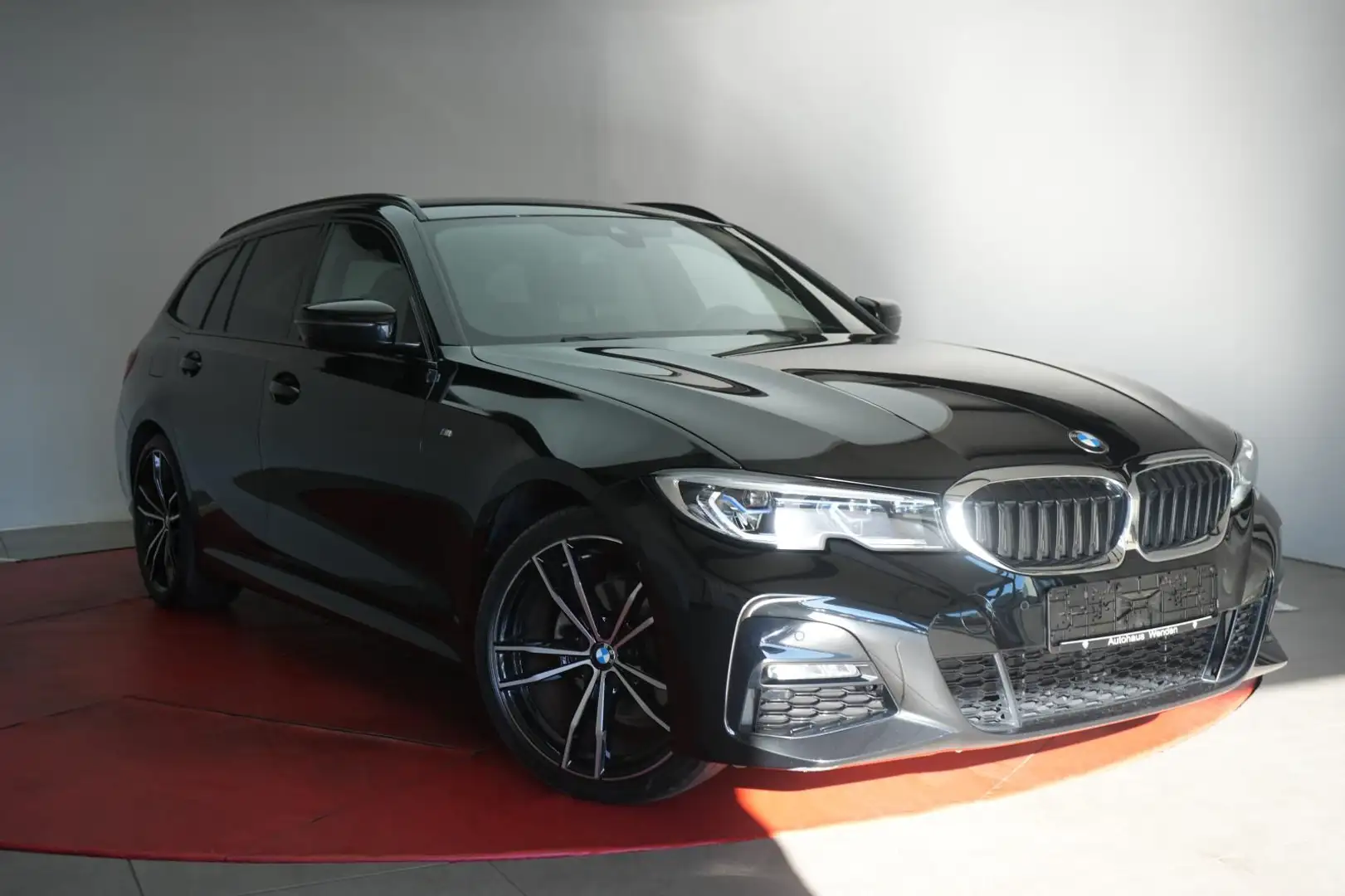 BMW 320 d Touring xDrive M Sport Leder/Temp/Kamera/V Schwarz - 1
