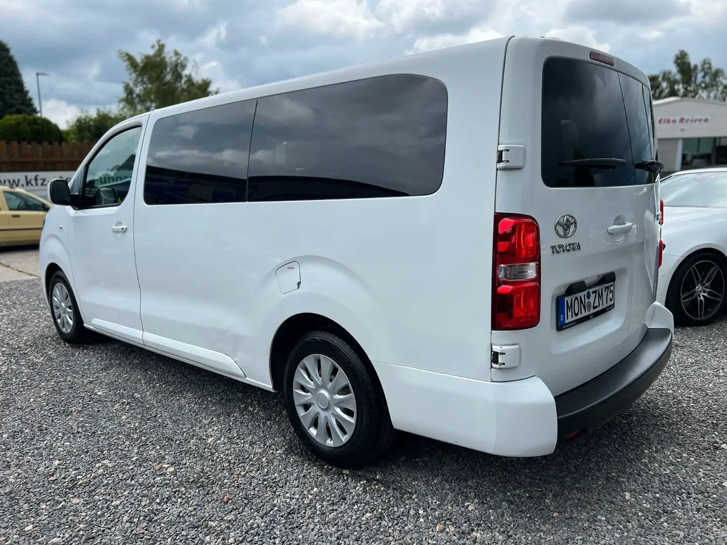 Toyota Proace PROACE VERSO L3-9 SITZE-PDC-KLIMA-SHZ Weiß - 2