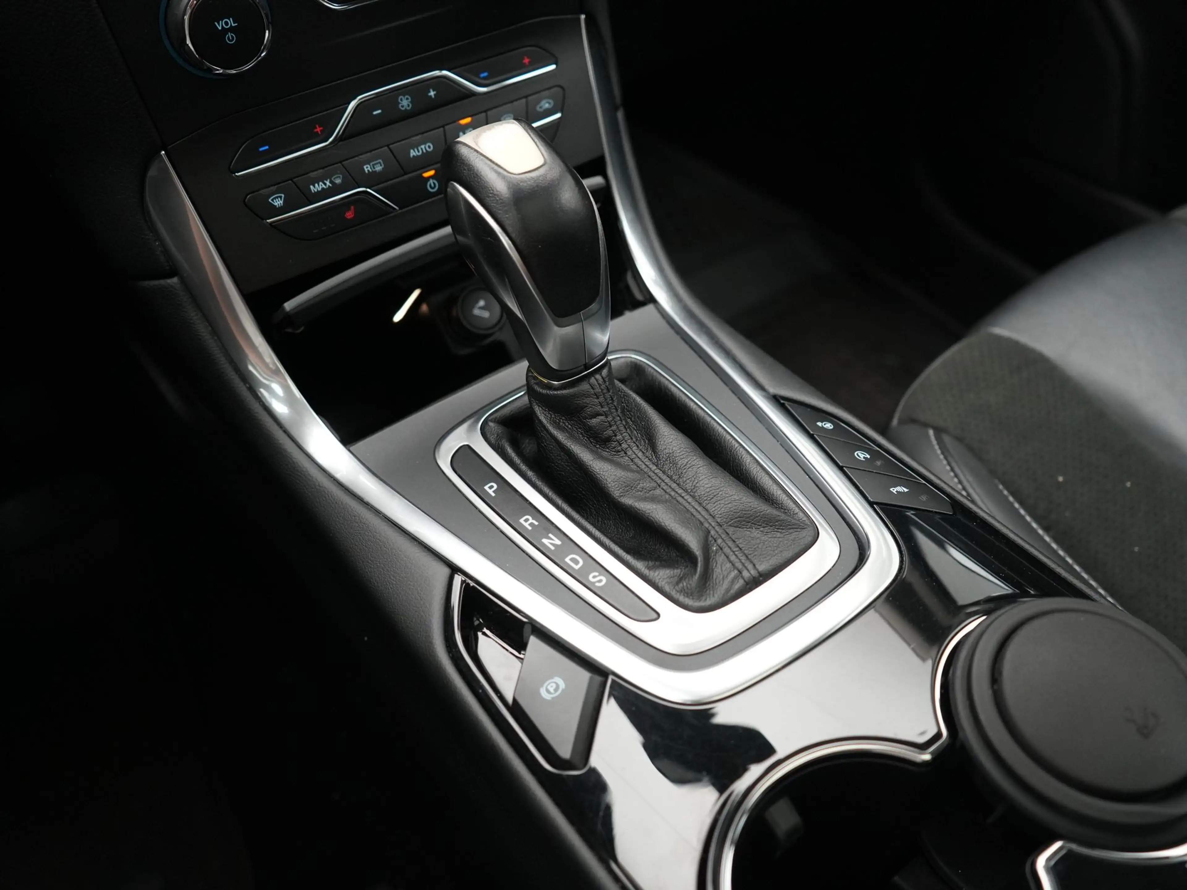 Ford Galaxy 2.0 Titanium Automaat 7 Persoons 241pk Dealer O.H. — photo 29