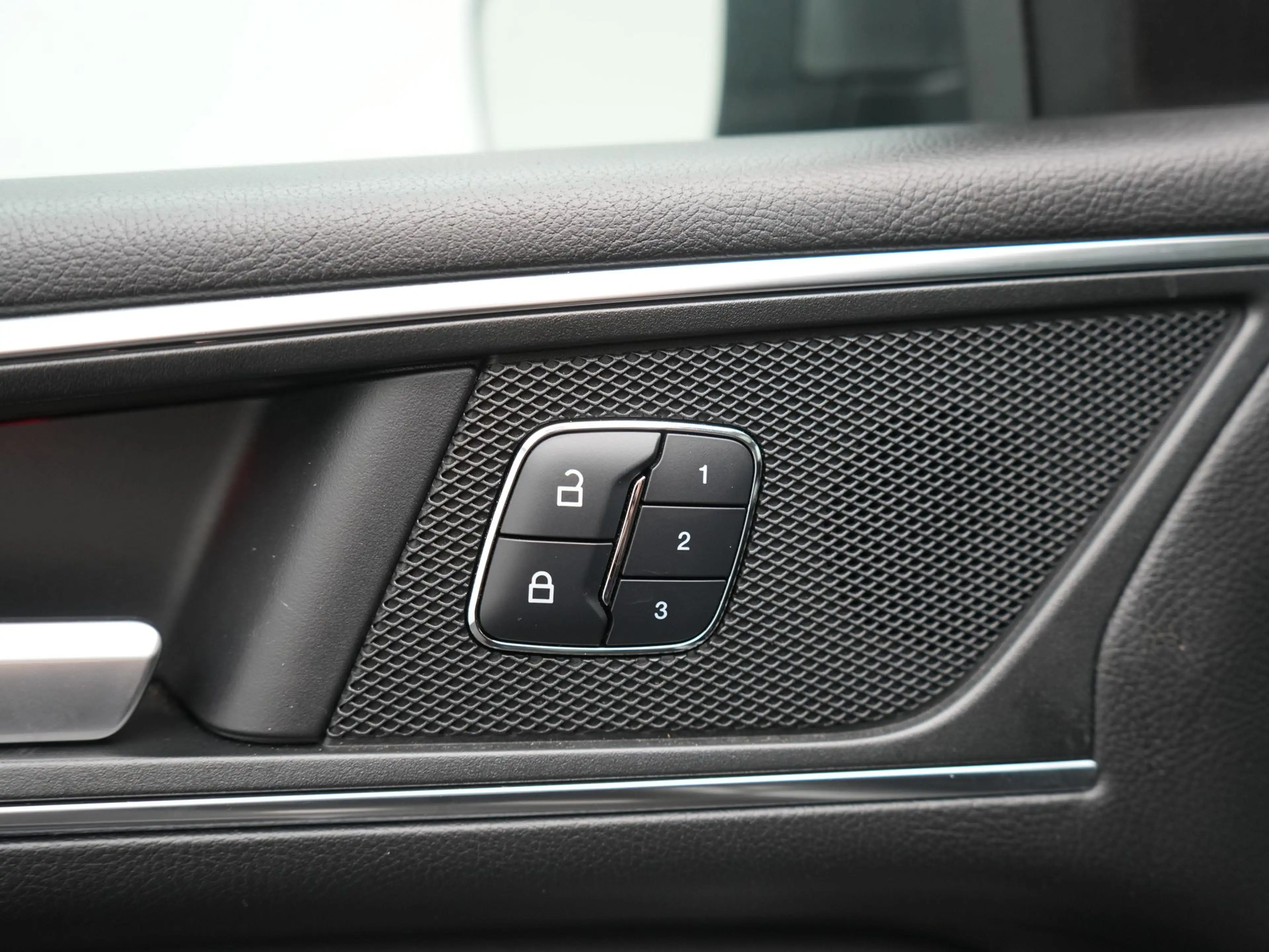 Ford Galaxy 2.0 Titanium Automaat 7 Persoons 241pk Dealer O.H. — photo 11