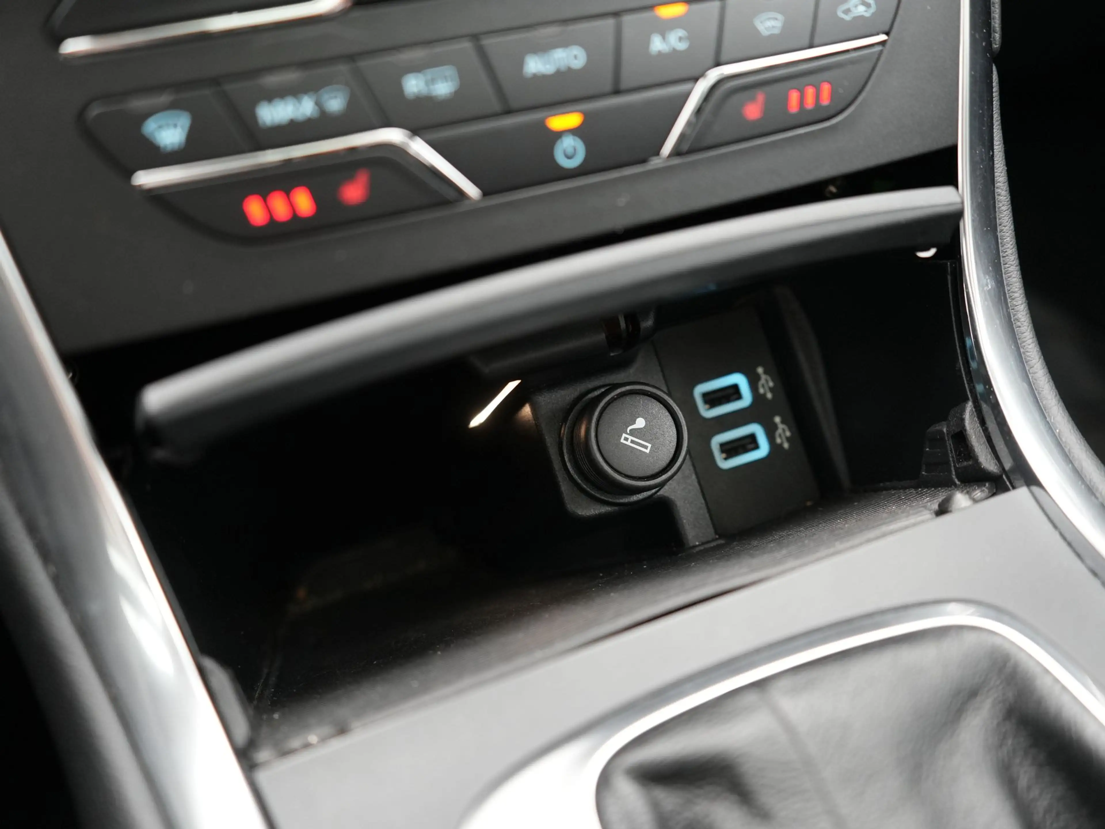 Ford Galaxy 2.0 Titanium Automaat 7 Persoons 241pk Dealer O.H. — photo 36
