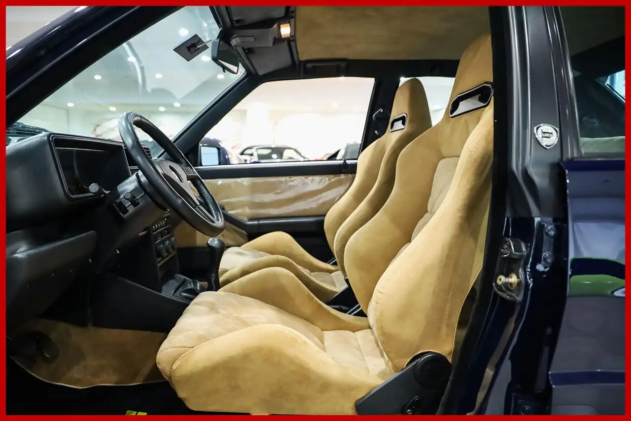 Lancia Delta 2.0 turbo HF integrale Blu Lord - Targhe TO, foto 9