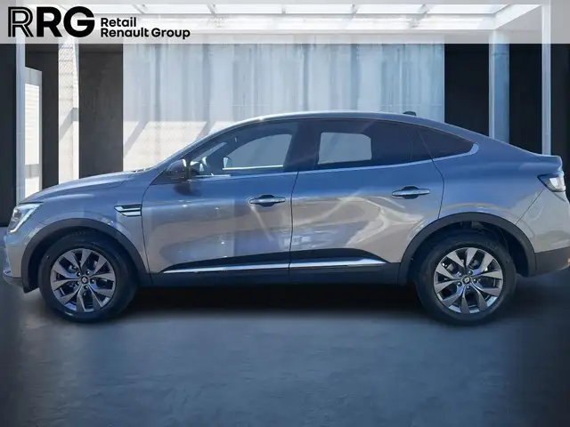 Renault Arkana view 2
