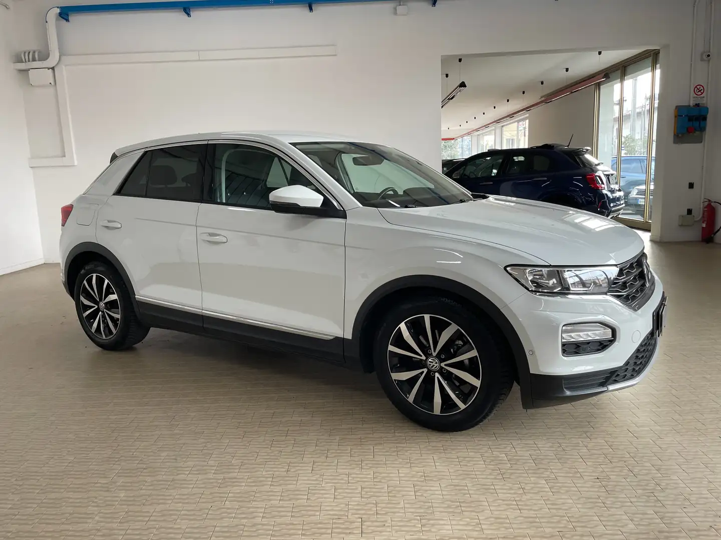 Volkswagen T-Roc 1.6 tdi 115cv Advanced Km 78000 Navi Cerchi 17 Bianco - 2