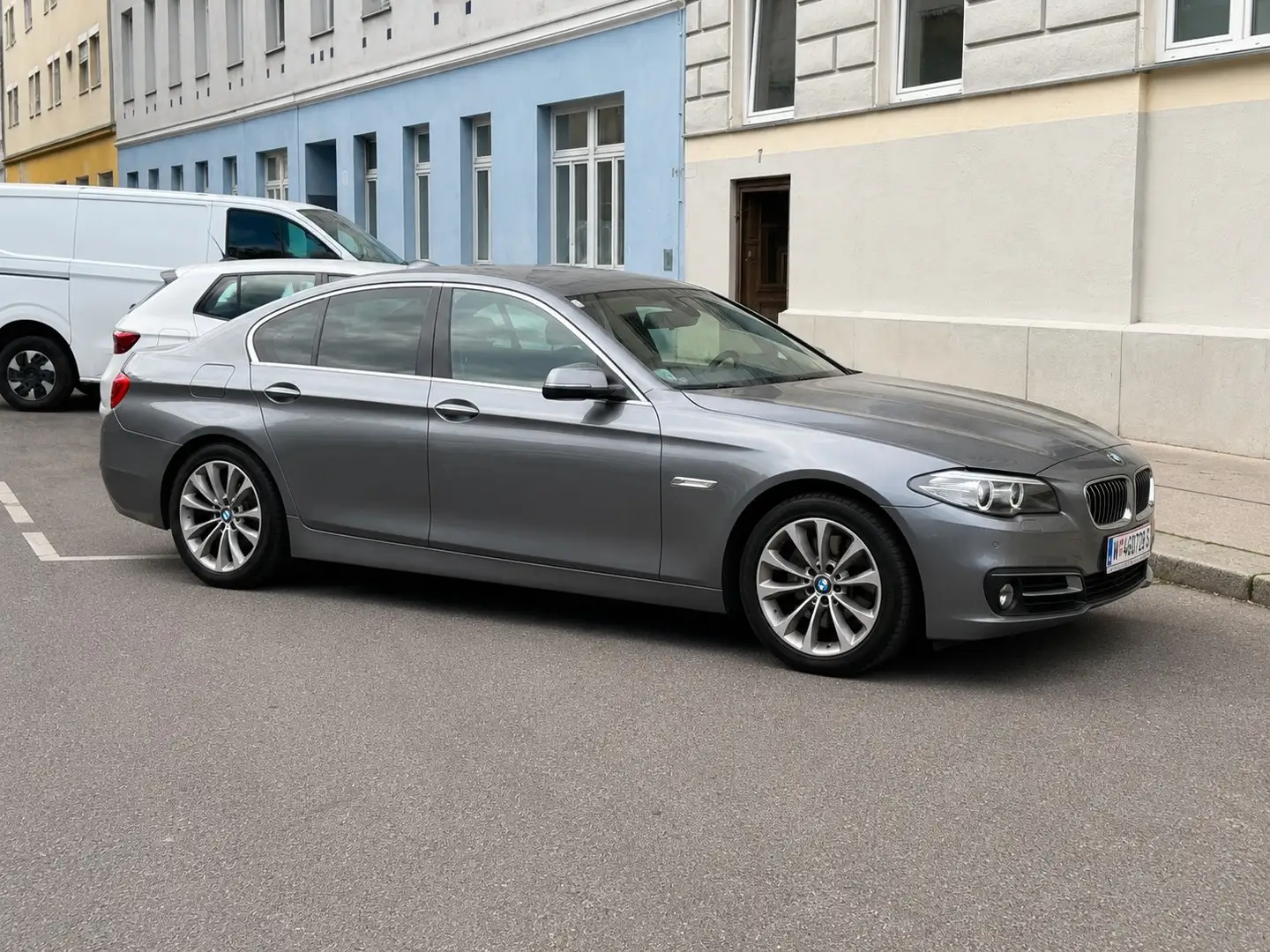 BMW 525 525d xDrive Österreich-Paket Aut. - 1