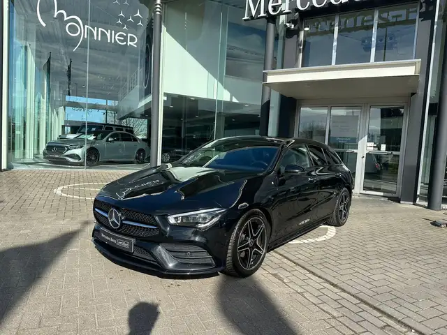 Mercedes-Benz CLA 180 Shooting Brake CLA d AMG Line