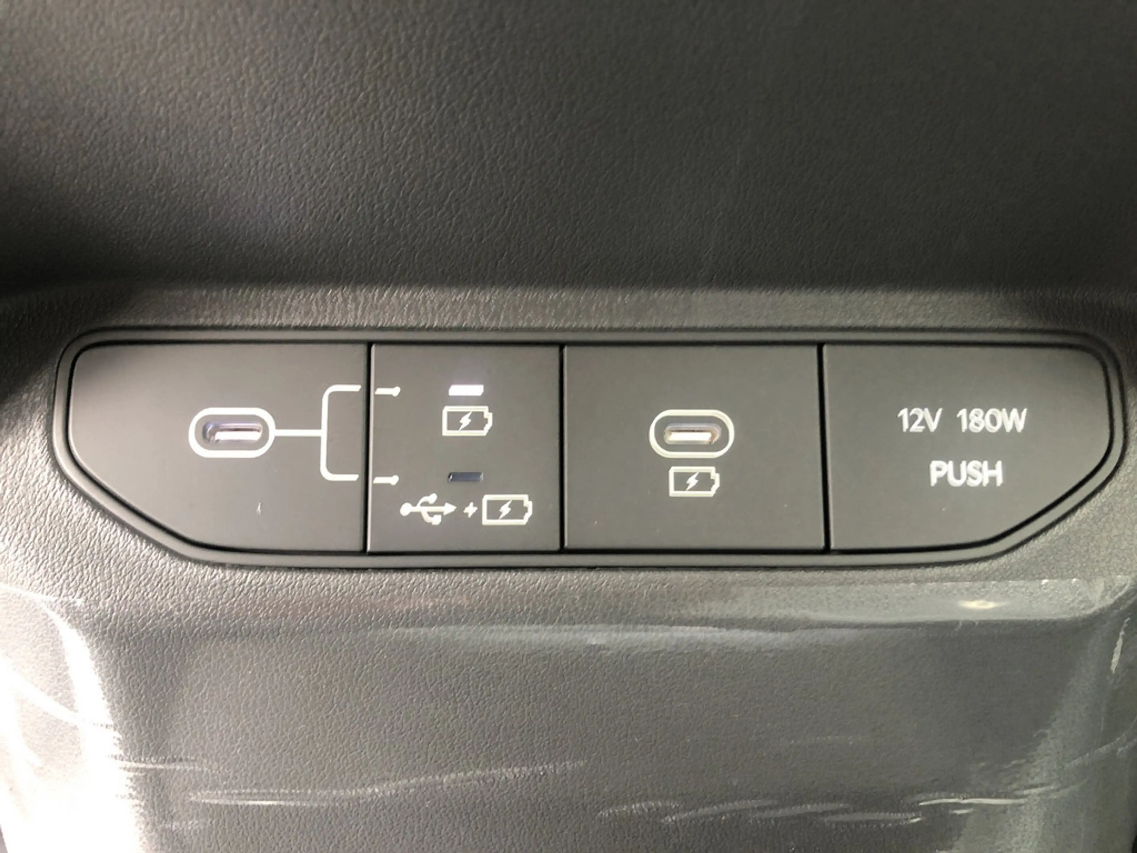 Kia EV3 Earth 81,4 kWh Winter-Connect-/ Business-Paket — photo 11
